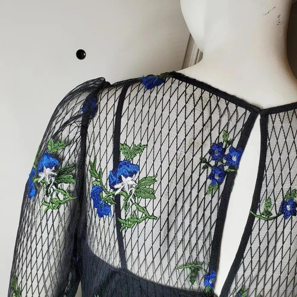 Taylor Dresses Women's Long Sleeve Embroidered A-Line Dress Size 8 - Picture 15 of 16